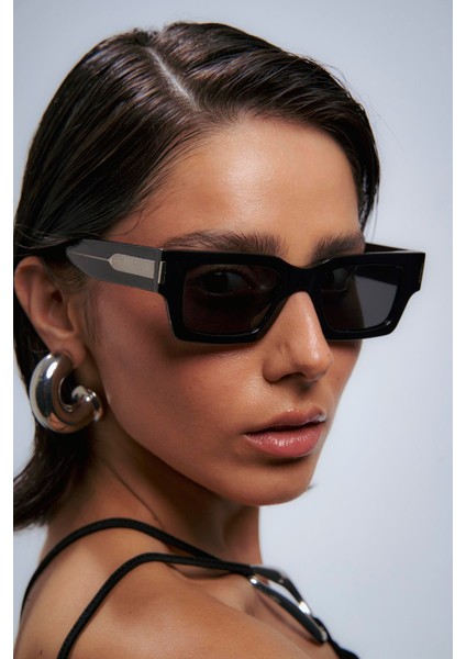 Darlene Black Güneş Gözlüğü fiyatları