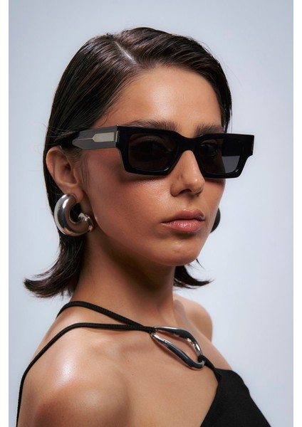 Darlene Black Güneş Gözlüğü fırsatları