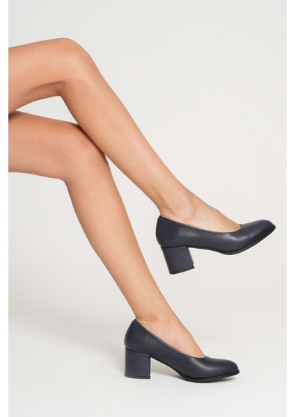 Kadın Hakiki Deri Kalın Topuklu Klasik Ayakkabı - Siyah modelleri