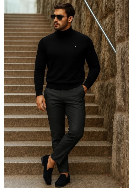 Erkek Yarım Boğazlı Premium Siyah Triko Kazak modelleri