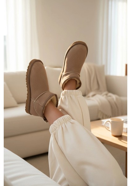 Ultra Mini Classic Süet İçi Kürklü Kadın Bot - Vizon