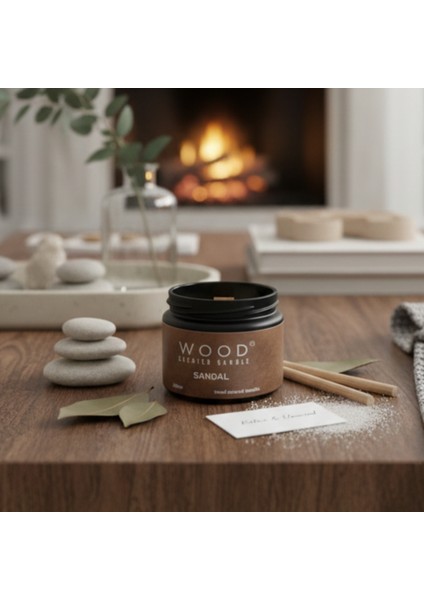 Wood – Premium Sandal Ağacı Kokulu Mum (250GR) El Yapımı | Doğal Vegan Soya Wax | Ahşap Fitil | Özel Tasarım Cam Kavanoz fırsatları