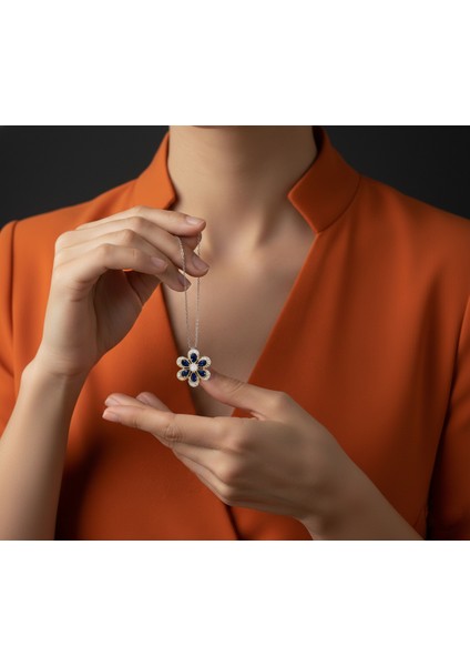 - 925 Ayar Orjinal Gümüş Lotus Çiçeği Kolye modelleri