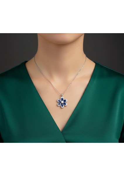 - 925 Ayar Orjinal Gümüş Lotus Çiçeği Kolye