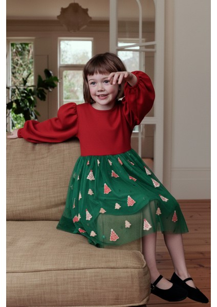 Kız Çocuk Pamuklu Kırmızı Üst ve Yeşil Ağaç Desenli Tüllü Elbise - Yılbaşı Özel Koleksiyonu