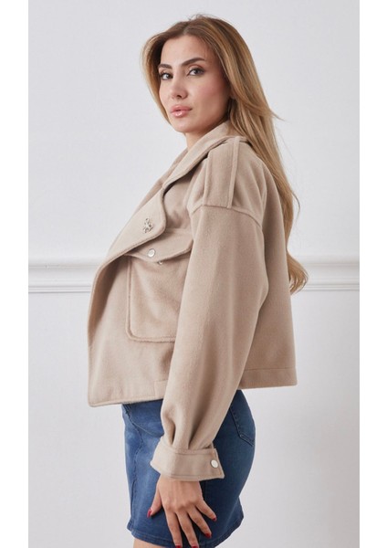 Broş Detaylı Kaşe Kaban modelleri