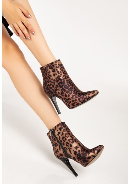ZRİN-4802 Premium Leopar Yüksek Ince Topuklu Fermuarlı Kadın Bot fırsatları