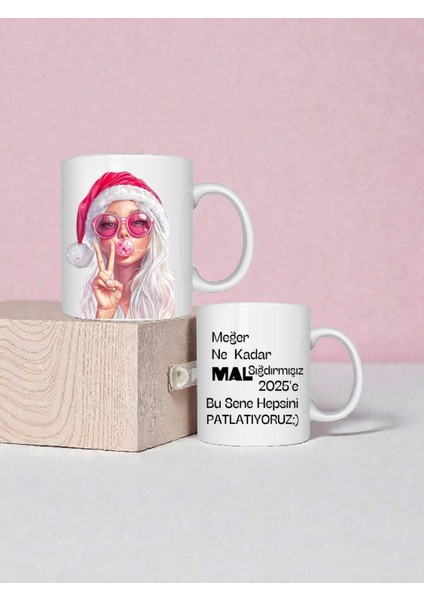 Hediyelik Marjinal Tasarımlar Noel Şapkalı Kız Kupa Bardak fırsatları