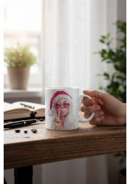Hediyelik Marjinal Tasarımlar Noel Şapkalı Kız Kupa Bardak
