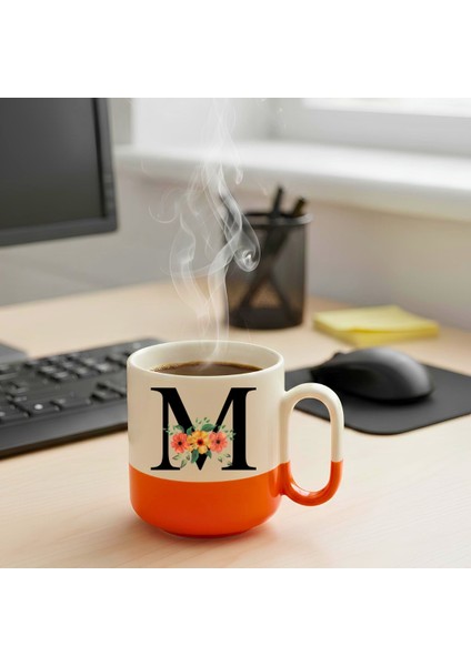 Çiçekli M Harfi Tasarımlı-Kişiye Özel Seramik Kupa