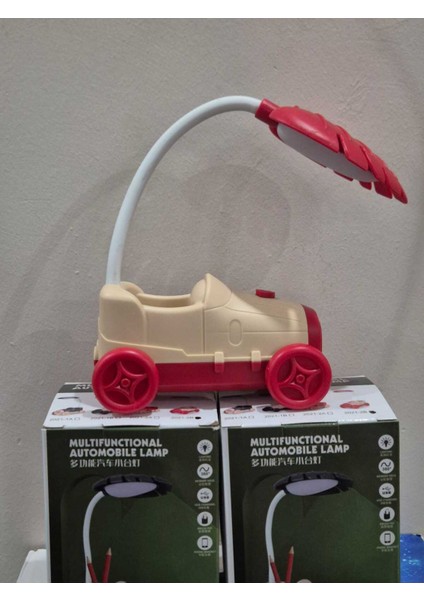 Kırmızı -Krem Sevimli Antika Araba Görünümlü Masa Lambası, Kalemlik, Telefon Tutacağı fiyatları