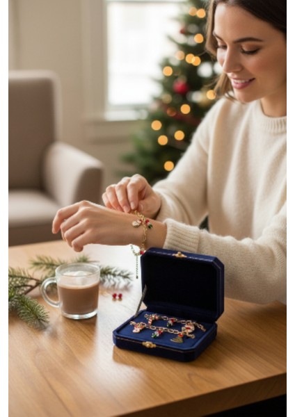 Altın Rengi Yeni Yıl Temalı Zincir Bileklik