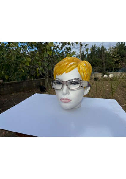 Çocuk Sporcu Gözlüğü – Darbeye Dayanıklı, Numaralı Olabilir, Kılıf + Sprey + Bez Hediyeli modelleri