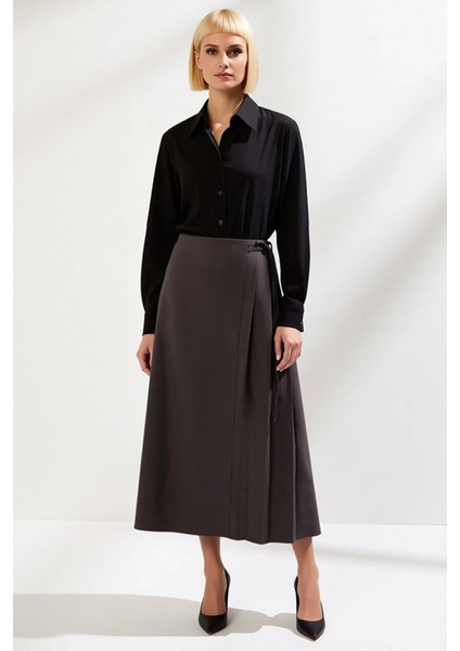 Kadın A Kesim Dokuma Etek Düz Desenli Fonksiyonel Dayanıklı Kaliteli Konforlu Estetik Spor fırsatları