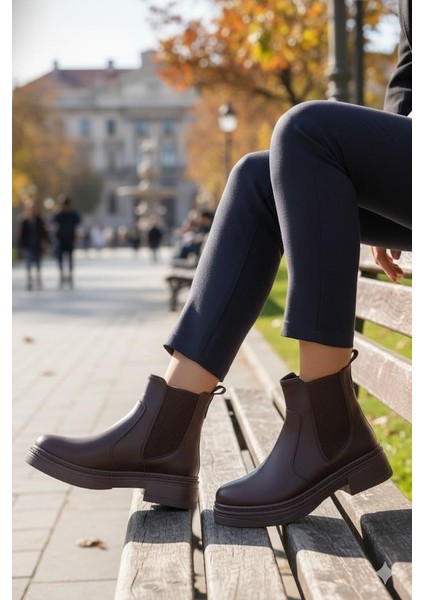 813700 Ventes Sıcak Astar Iki Tarafı Lastikli Kaymaz Taban Kadın Bot modelleri