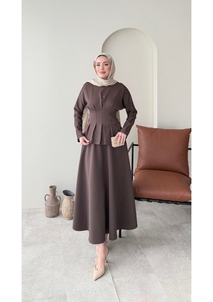 Belden Bağlamalı Etekli Scuba Takım – Kahverengi