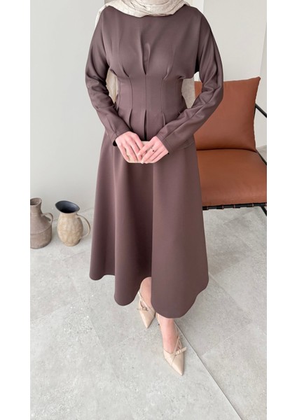 Belden Bağlamalı Etekli Scuba Takım – Kahverengi