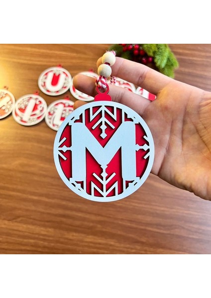 11 Harfli Kırmızı Beyaz Ipli Mutlu Yıllar Yazılı Ahşap Yılbaşı Ağaç Süsü (4940) fiyatları