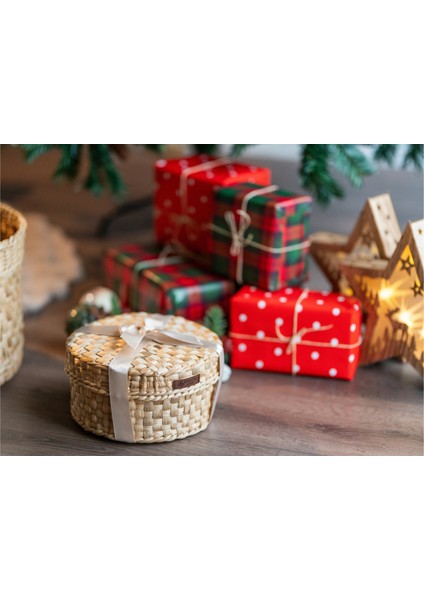 %100 El Yapımı Doğal Kapaklı Hasır Sepet | 21 cm Çap × 12 cm Yükseklik | Dekoratif Organizer & Yılbaşı Hediyelik | Çok Amaçlı Saklama Sepeti modelleri