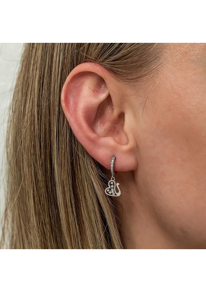 Gümüş Sallantılı Kuğu Kadın Küpe modelleri