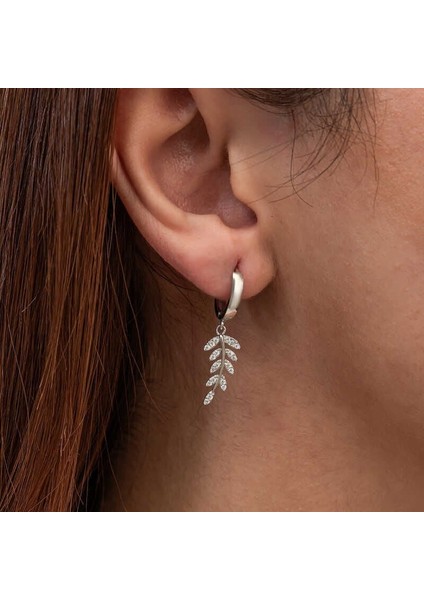 Gümüş Sallantılı Başak Kadın Küpe fırsatları