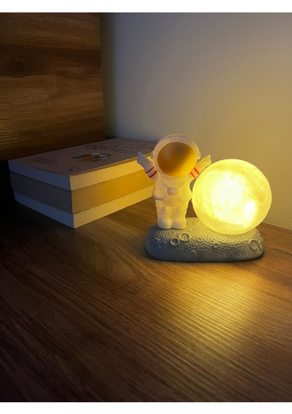 Kablosuz Işıklı Astronot Gece Lambası, Beyaz, Eğlenceli ve Şık Tasarım modelleri