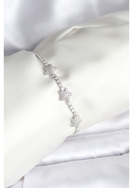 Yıldız Model Zirkon Taşlı Gümüş Renk Pirinç Su Yolu Kadın Bileklik - Lisinya