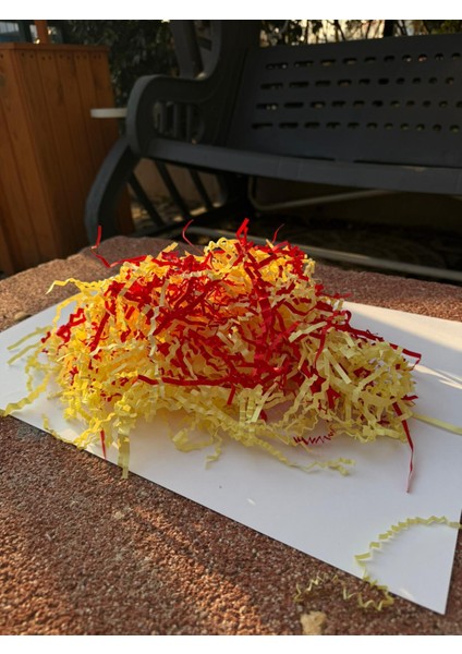 Sarı Kırmızı Kırpık Kağıt 50 gr | Z Zigzag Kutu Dolgu ve Süsleme Kağıdı | Hediye Kutusu Için