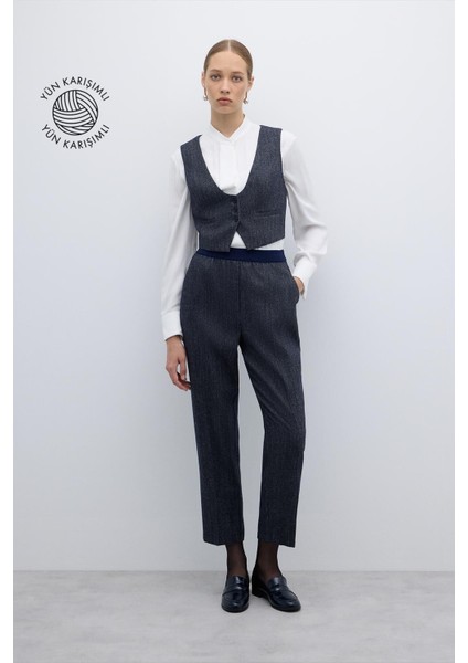 Yün Karışımlı Beli Lastikli Düz Paça Pantolon Lacivert K2612041_015 fırsatları