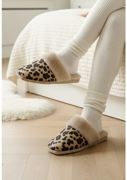Leopar Desenli Içi Tüylü Sıcacık Pvc Taban Kadın Ev Terliği modelleri