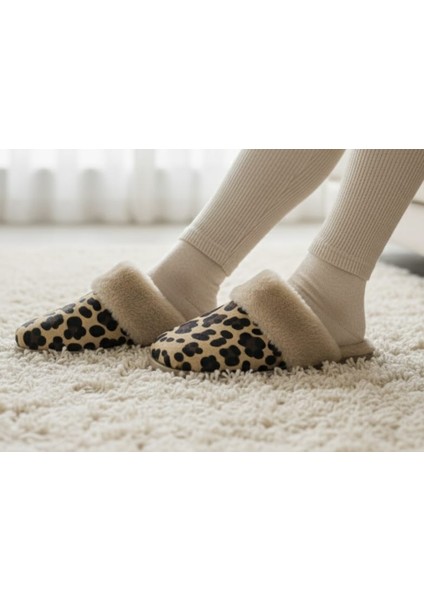 Leopar Desenli Içi Tüylü Sıcacık Pvc Taban Kadın Ev Terliği fırsatları