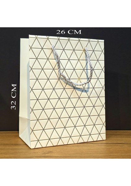 Büyük Boy Beyaz Desenli Hediye Çantası