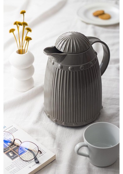 1 Lt Isı Yalıtımlı Çay ve Soğuk Su Termosu Gri (12 Saat Sıcak Tutar& Içi Camdır) fiyatları