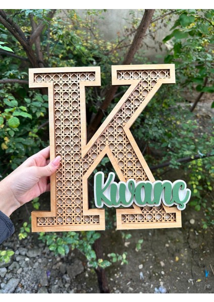 Kişiye Özel Ahşap Hazeran Desen Büyük Harf Isimli Kapı Süsü – Bebek Odası Hastane Süsü fırsatları