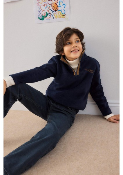 Erkek Çocuk Yarım Balıkçı Yaka Fermuarlı Nakışlı İçi Yumuşak Tüylü Polar Sweatshirt G3670A825CW