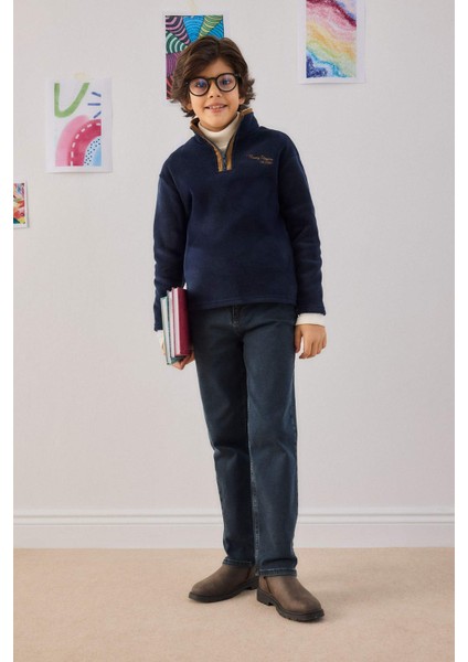 Erkek Çocuk Yarım Balıkçı Yaka Fermuarlı Nakışlı İçi Yumuşak Tüylü Polar Sweatshirt G3670A825CW fiyatları