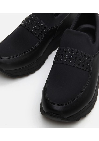 01AYY294630A100 KADIN Siyah Spor Ayakkabı fırsatları