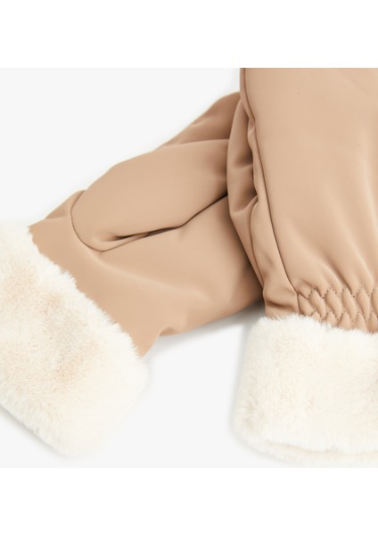 Faux Fur Detail Gloves modelleri