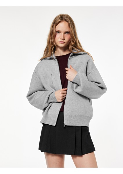 Rahat Kalıp Uzun Kollu Cep Detaylı Viskon Karışımlı Fermuarlı Hırka fiyatları