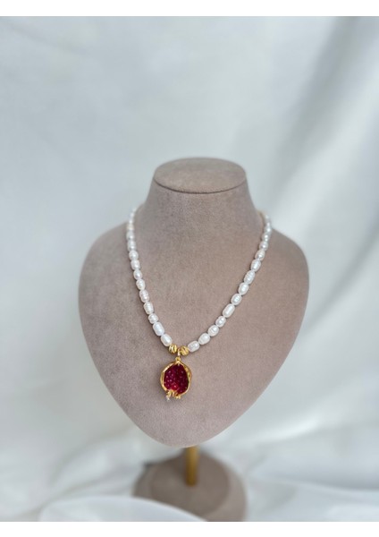 Narina Inci Kolye Charmlı