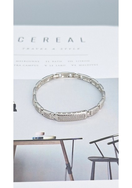 Vip Seri Gümüş Renk Zirkon Taşlı Tasarım Bileklik