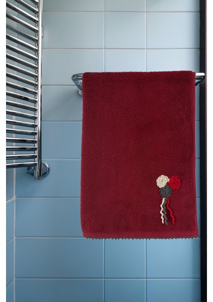 Çiçek Motifli, Kedi Tırnağı Oyalı, Yumuşak Dokulu Pamuklu El Havlusu | Kırmızı | 50X90 cm