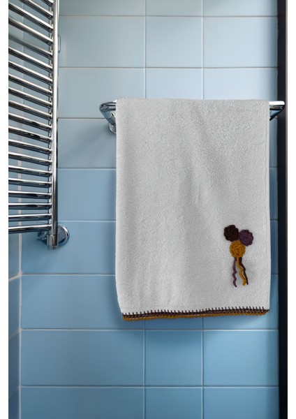 Çiçek Motifli, Kedi Tırnağı Oyalı, Yumuşak Dokulu Pamuklu El Havlusu | Beyaz | 50X90 cm