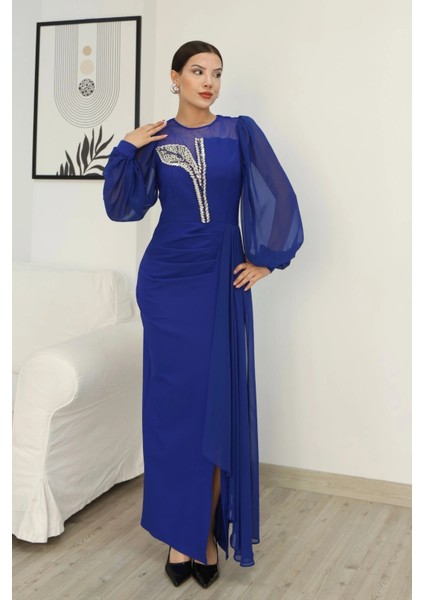 Yakası Tül Bel Detaylı Pile ve Yırtmaçlı Abiye Elbise 2313-SAKS