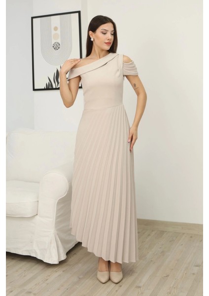 Tek Omuzlu Pilise Detaylı Asimetrik Elbise 2381-BEJ