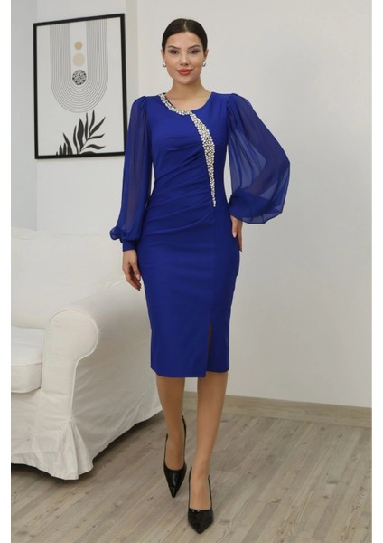 Taş Işlemeli Balon Kollu Pileli Midi Elbise 2334-SAKS modelleri