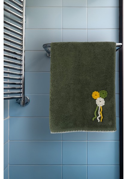 Çiçek Motifli, Kedi Tırnağı Oyalı, Yumuşak Dokulu Pamuklu El Havlusu | Yeşil| 50X90 cm