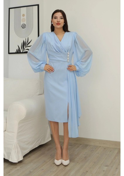 Kruvaze Yaka Bel Şifon Detaylı Balon Kol Abiye Elbise 2263-BEBE Mavisi fiyatları