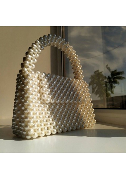 Orta Boy Beyaz Inci El Çantası modelleri