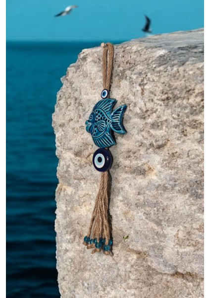Nazar Boncuklu Şanslı Balık Figürlü Seramik El Yapımı Dekoratif Duvar Süsü Eşyası 9X35 cm